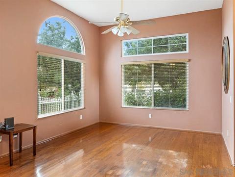 1818 Foothill View Pl, Escondido, CA 92026 photo 3