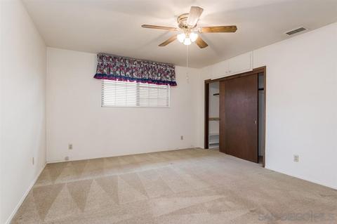 1052 Thomas Way, Escondido, CA 92027 photo 13