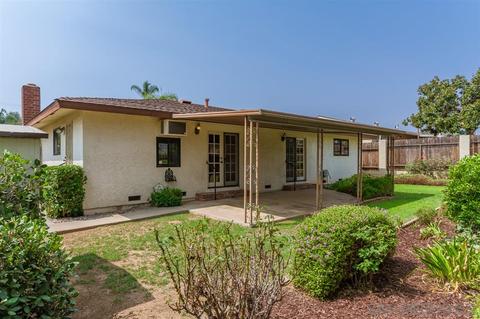 1052 Thomas Way, Escondido, CA 92027 photo 22