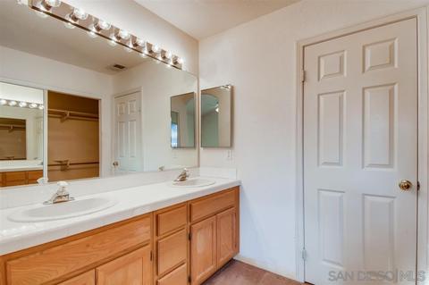 14195 Kelli Ln, El Cajon, CA 92021 photo 12
