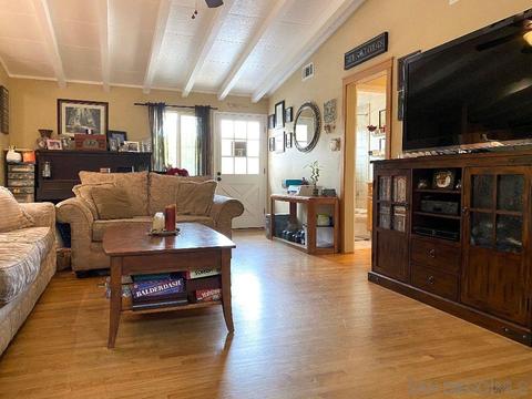 9357 Manor Dr, La Mesa, CA 91942 photo 2