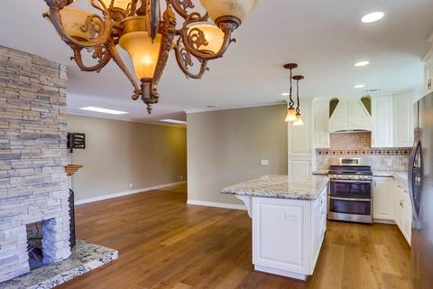 2821 Unicornio St, Carlsbad, CA 92009 photo 9