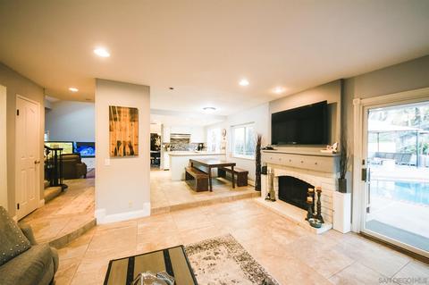 1702 Macero St, Escondido, CA 92029 photo 3