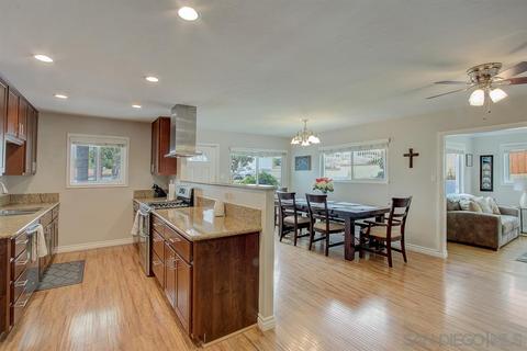 3961 Cameo Dr, Oceanside, CA 92056 photo 11
