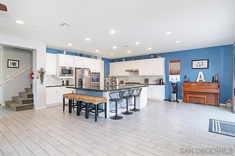 11058 Pleasant Meadows Pl, Lakeside, CA 92040 photo 4