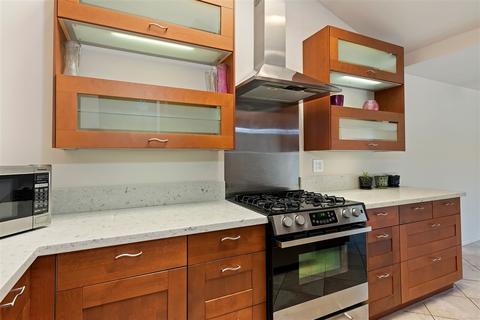 6349 Via Cabrera, La Jolla, CA 92037 photo 3