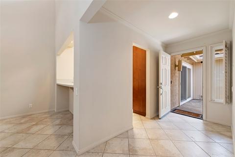 6349 Via Cabrera, La Jolla, CA 92037 photo 7