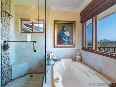 2505 Royal Crest Dr, Escondido, CA 92025 photo 8