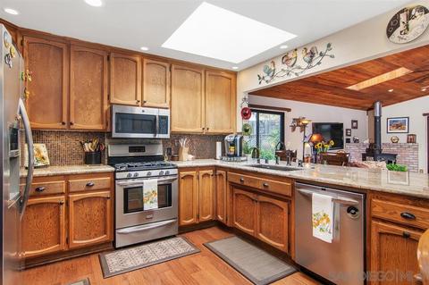 6215 Primrose Dr, La Mesa, CA 91942 photo 9