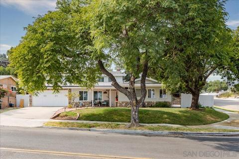 1374 Darby St, Spring Valley, CA 91977 photo 2