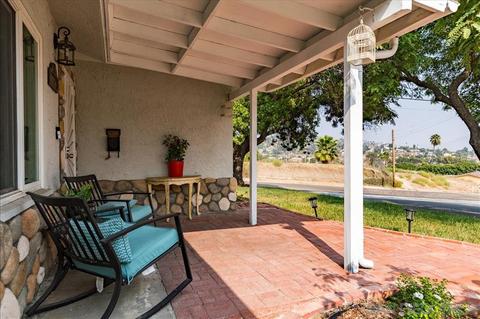 1374 Darby St, Spring Valley, CA 91977 photo 4