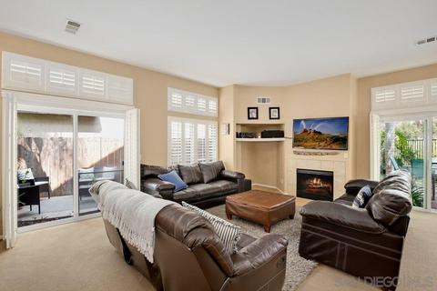 8977 Courtyard View Dr, Escondido, CA 92026 photo 3