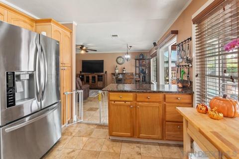 919 Centurion Pl, Escondido, CA 92026 photo 13