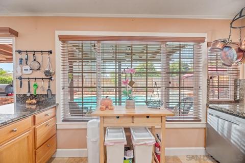 919 Centurion Pl, Escondido, CA 92026 photo 12