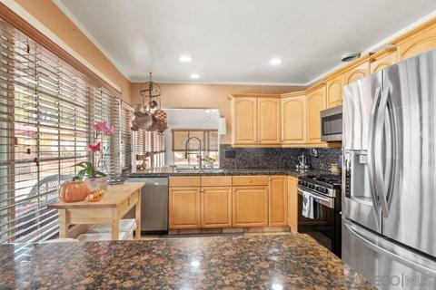 919 Centurion Pl, Escondido, CA 92026 photo 11