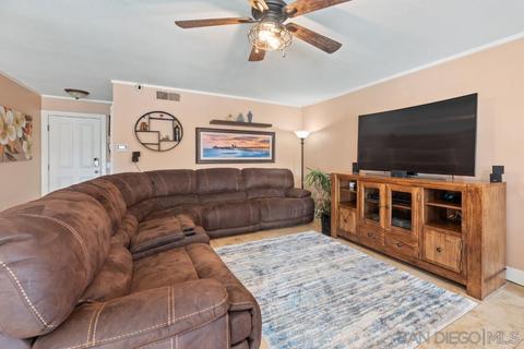 919 Centurion Pl, Escondido, CA 92026 photo 5