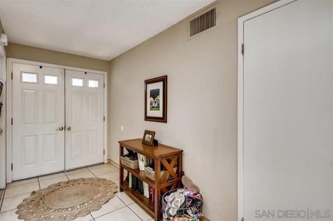 8409 Dube Ct, Santee, CA 92071 photo 4