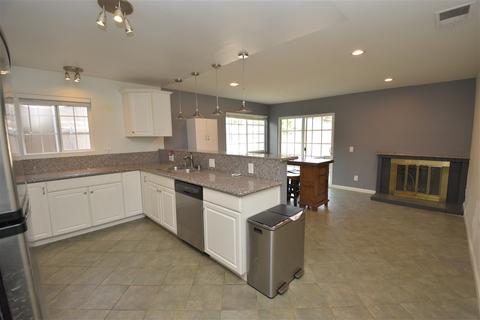 10627 Sanfred Ct, Santee, CA 92071 photo 7