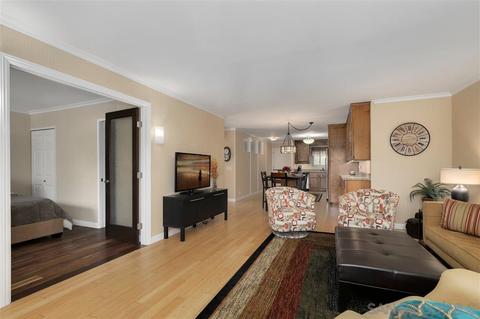 864 E Ave, Coronado, CA 92118 photo 4