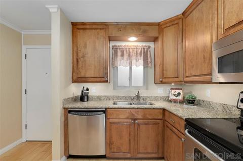 864 E Ave, Coronado, CA 92118 photo 8