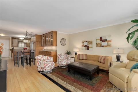 864 E Ave, Coronado, CA 92118 photo 2