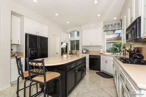 6355 Paseo Corono, Carlsbad, CA 92009 photo 4