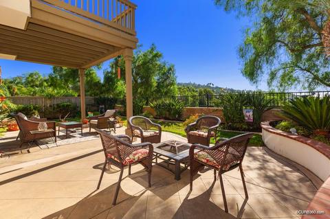 6355 Paseo Corono, Carlsbad, CA 92009 photo 2