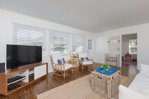 835 Midway St, La Jolla, CA 92037 photo 6