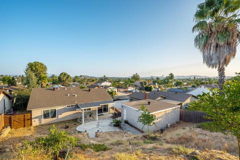 1414 Esperanza Way, Escondido, CA 92027 photo 18