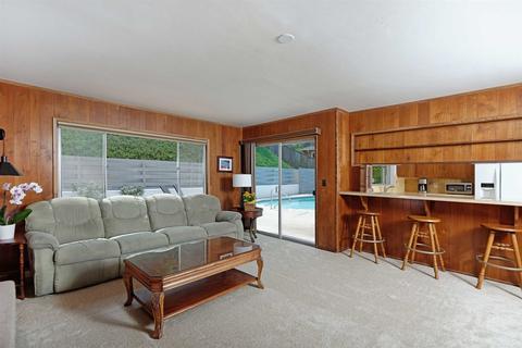 6445 Avenida Manana, La Jolla, CA 92037 photo 8
