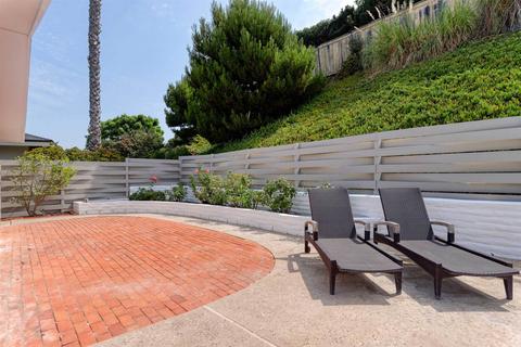 6445 Avenida Manana, La Jolla, CA 92037 photo 13