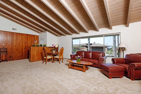 6445 Avenida Manana, La Jolla, CA 92037 photo 3