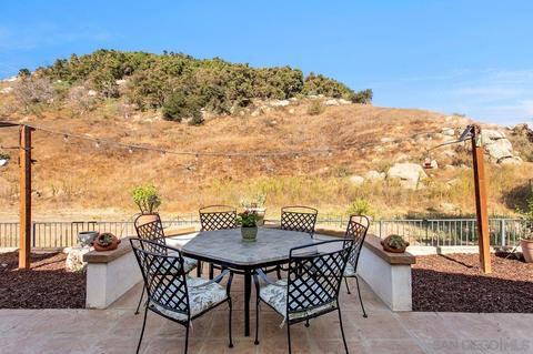 2429 Fallbrook Pl, Escondido, CA 92027 photo 24