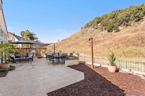 2429 Fallbrook Pl, Escondido, CA 92027 photo 23