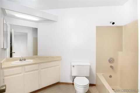 2952 Alanwood Ct, Spring Valley, CA 91978 photo 14