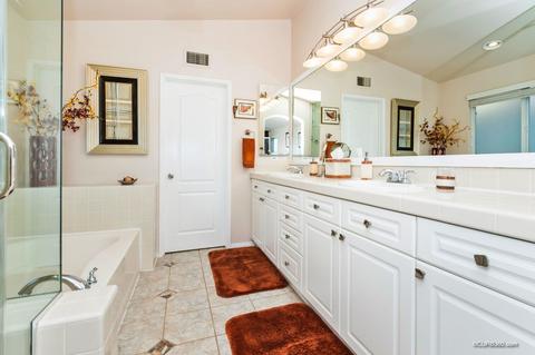 1556 Sapphire Dr, Carlsbad, CA 92011 photo 32