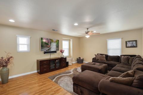 1101 Newcastle Ct, Oceanside, CA 92056 photo 22