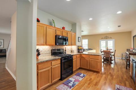 1101 Newcastle Ct, Oceanside, CA 92056 photo 21