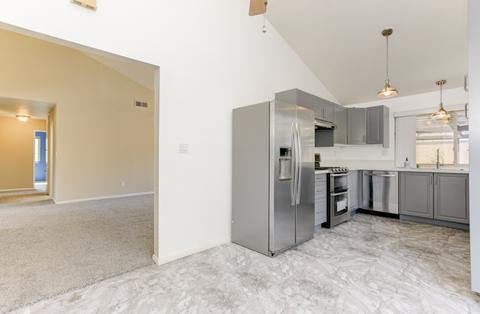 10820 Singletree Ln, Spring Valley, CA 91978 photo 6