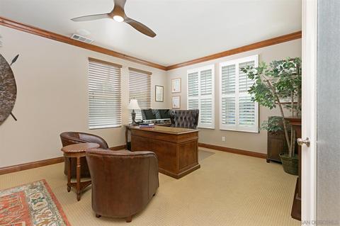 7459 Circulo Sequoia, Carlsbad, CA 92009 photo 3