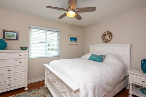 348 I Ave, Coronado, CA 92118 photo 23