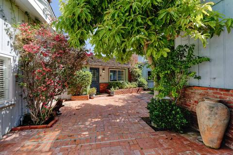 7982 Roseland Dr, La Jolla, CA 92037 photo 7