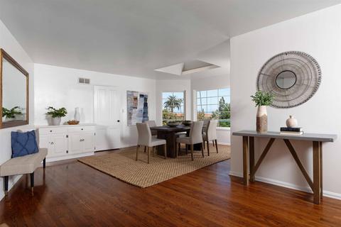 7982 Roseland Dr, La Jolla, CA 92037 photo 9