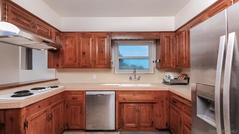 10933 Dutton Dr, La Mesa, CA 91941 photo 9