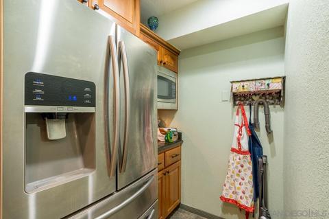 9416 Carlton Oaks Dr #C, Santee, CA 92071 photo 15
