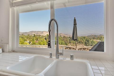 11531 Alba Rosa Dr, Lakeside, CA 92040 photo 9