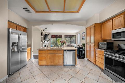 29540 Platanus Dr, Escondido, CA 92026 photo 3