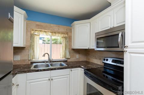 339 Graves Ct, El Cajon, CA 92021 photo 9