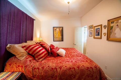 829 Iris Ave, Imperial Beach, CA 91932 photo 8