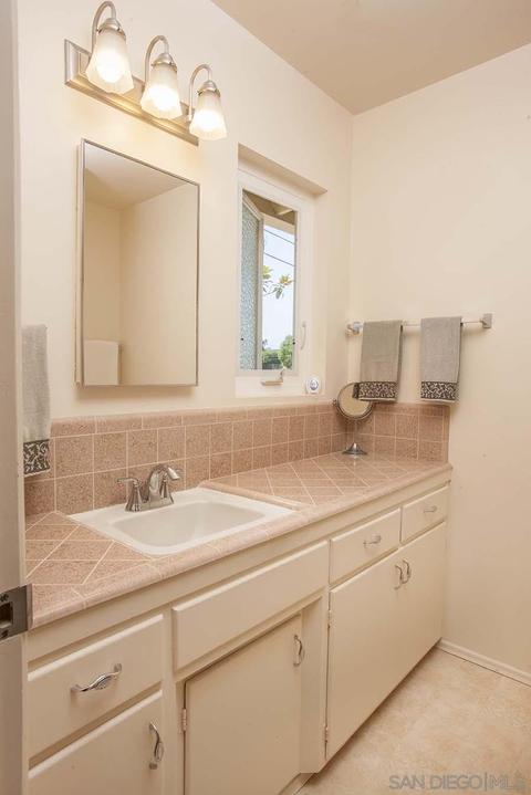 638 Canyon Dr, Solana Beach, CA 92075 photo 17